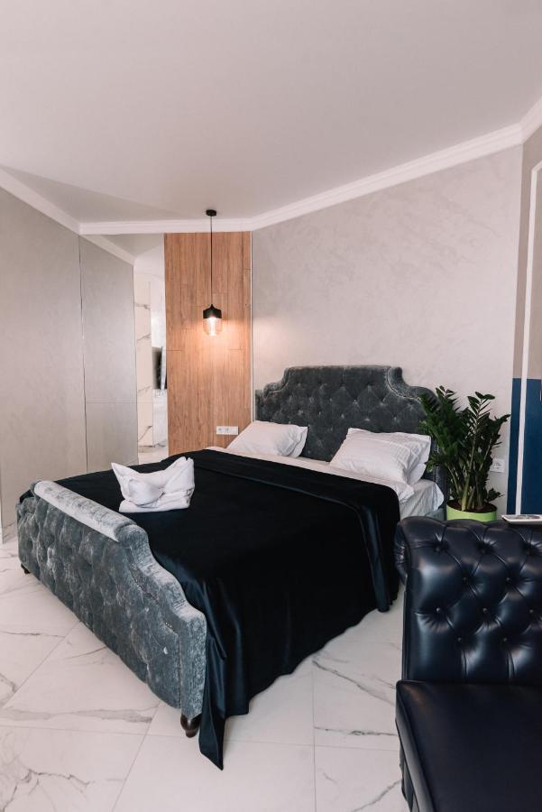 Royal Tower Vip Smart Apartments 3 Kiev Exterior foto