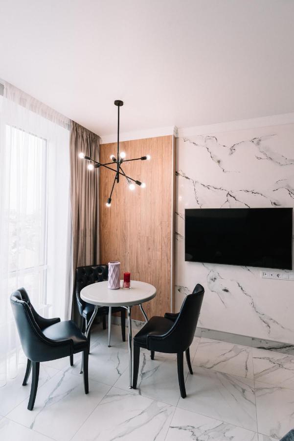 Royal Tower Vip Smart Apartments 3 Kiev Exterior foto